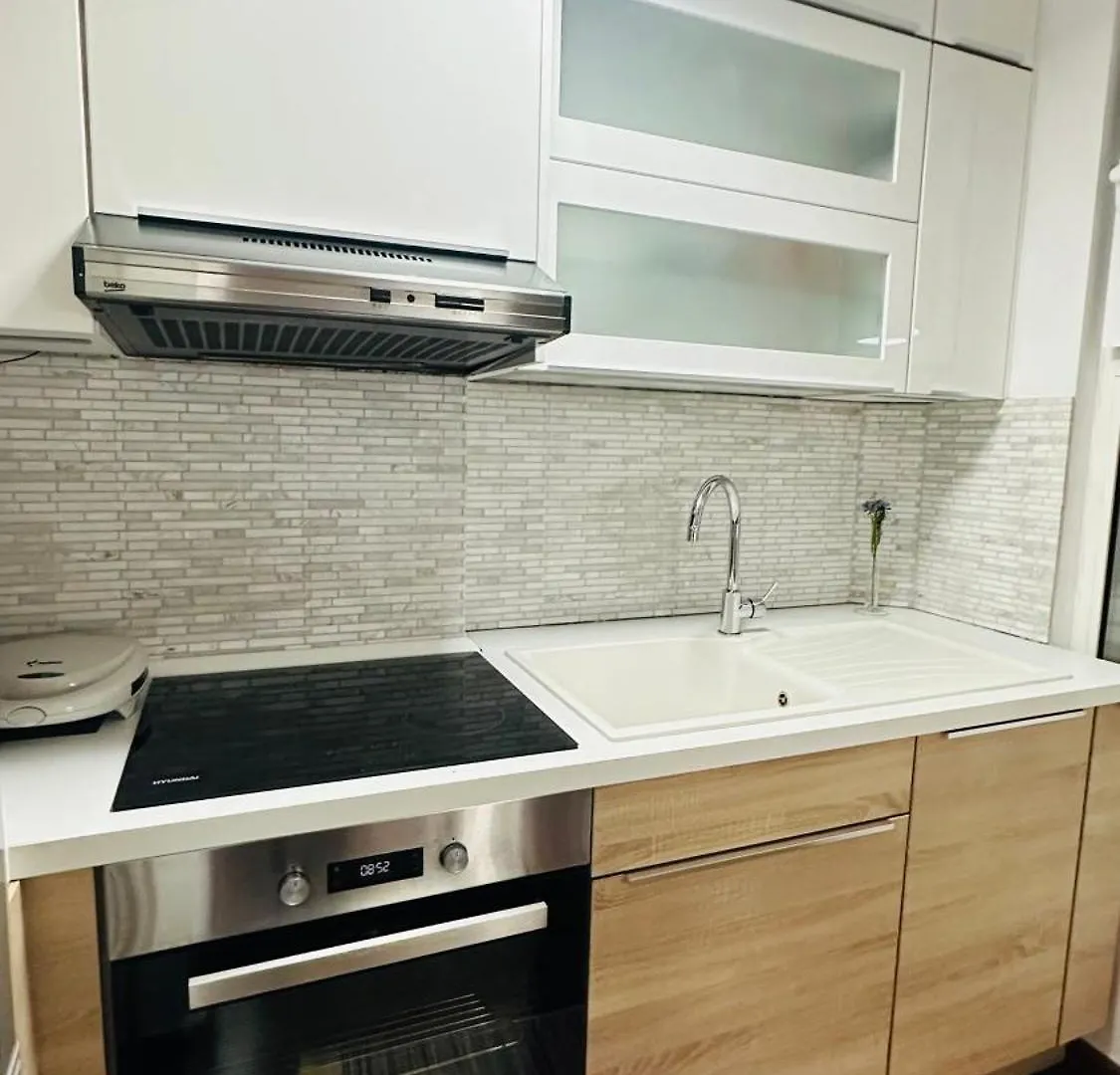 Modern Apartment In The Heart Of Тирана