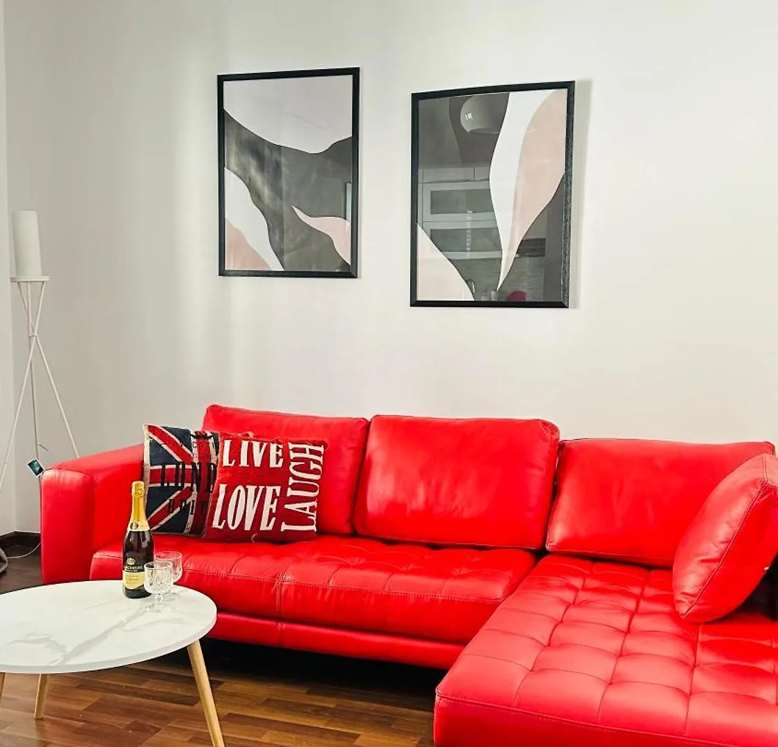 Modern Apartment In The Heart Of Тирана